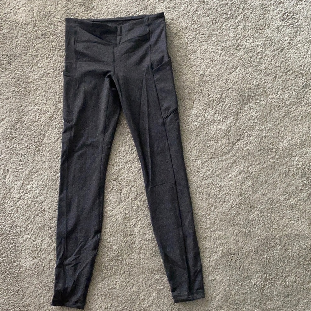 Lululemon signature leggings with pockets